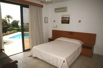 Platzia Beach Villas Lemba ภายนอก รูปภาพ